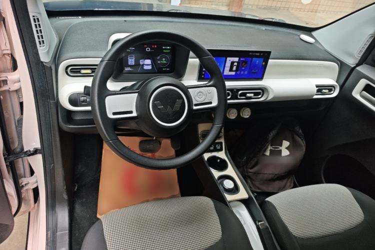 Used Wuling Hongguang MINIEV 2024 3rd Generation 215km Advanced Version Center Console