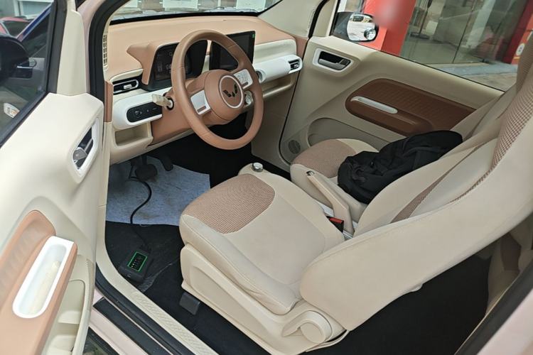 Used Wuling Hongguang MINIEV 2024 3rd Generation 215km Advanced Version Driver Seat
