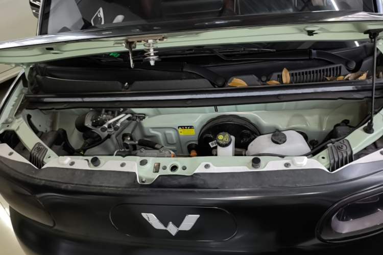 Used Wuling Hongguang MINIEV 2024 3rd Generation 215km Advanced Version Engine Bay