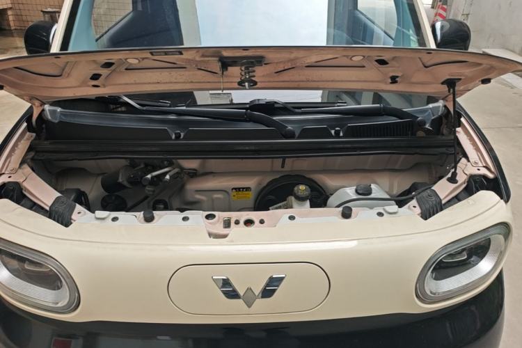 Used Wuling Hongguang MINIEV 2024 3rd Generation 215km Advanced Version Engine Bay