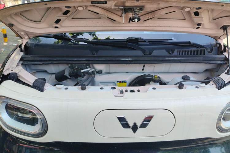 Used Wuling Hongguang MINIEV 2024 3rd Generation 215km Advanced Version Engine Bay