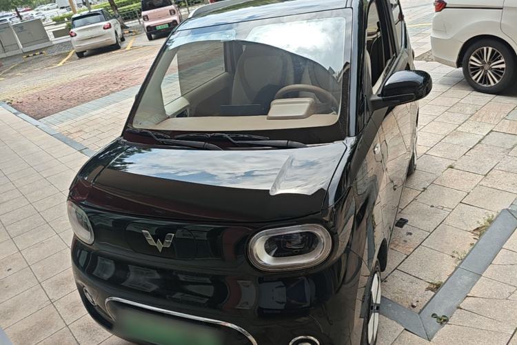 Used Wuling Hongguang MINIEV 2024 3rd Generation 215km Advanced Version Front