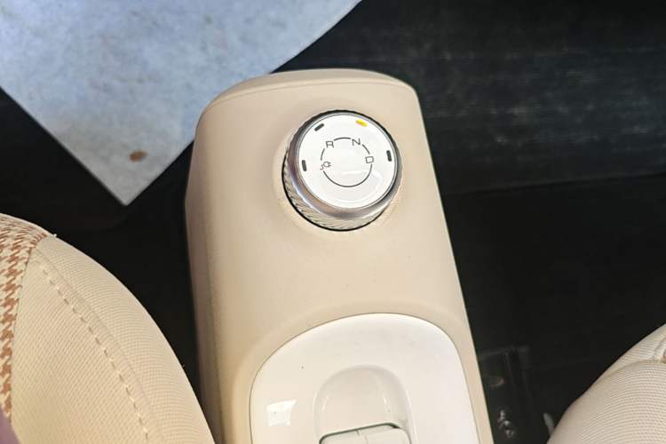 Used Wuling Hongguang MINIEV 2024 3rd Generation 215km Advanced Version Gear Lever