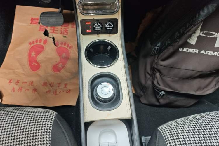 Used Wuling Hongguang MINIEV 2024 3rd Generation 215km Advanced Version Gear Lever