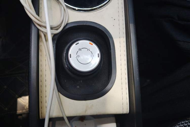 Used Wuling Hongguang MINIEV 2024 3rd Generation 215km Advanced Version Gear Lever