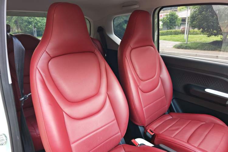 Used Wuling Hongguang MINIEV 2024 3rd Generation 215km Advanced Version Interior 4