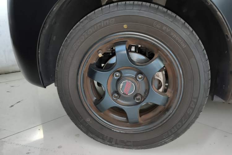 Used Wuling Hongguang MINIEV 2024 3rd Generation 215km Advanced Version Left Front Wheel Hub