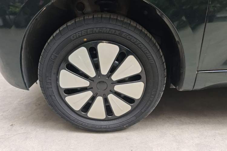 Used Wuling Hongguang MINIEV 2024 3rd Generation 215km Advanced Version Left Front Wheel Hub