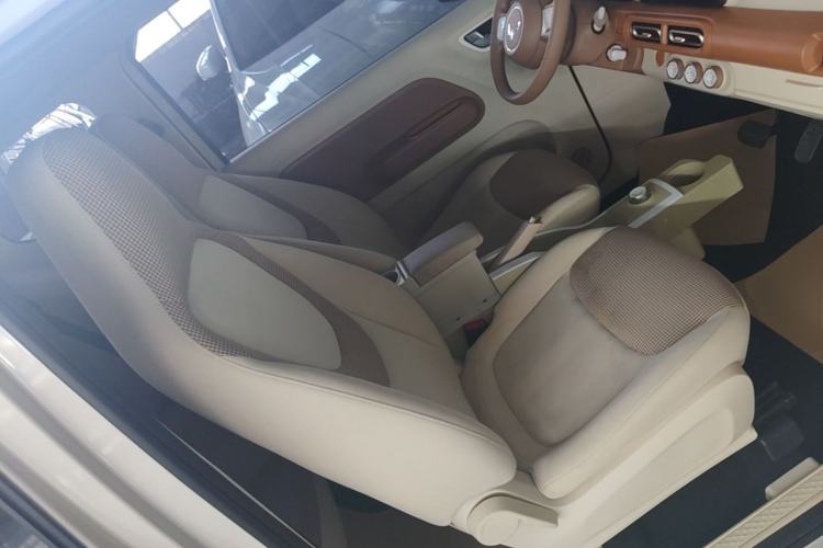 Used Wuling Hongguang MINIEV 2024 3rd Generation 215km Advanced Version Right Front Seat