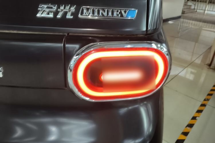 Used Wuling Hongguang MINIEV 2024 3rd Generation 215km Advanced Version Right Rear Taillight