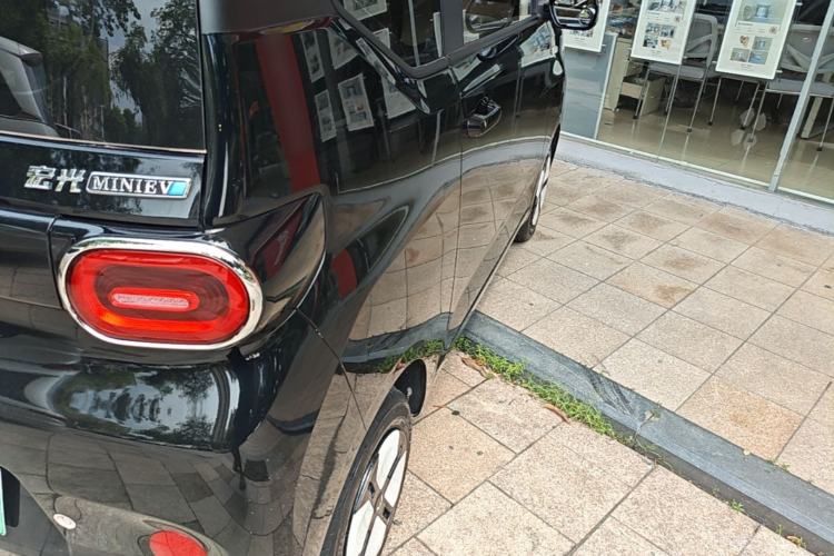 Used Wuling Hongguang MINIEV 2024 3rd Generation 215km Advanced Version Right Rear Taillight