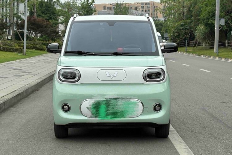 Used Wuling Hongguang MINIEV 2024 3rd Generation 215km Advanced Version Exterior 1