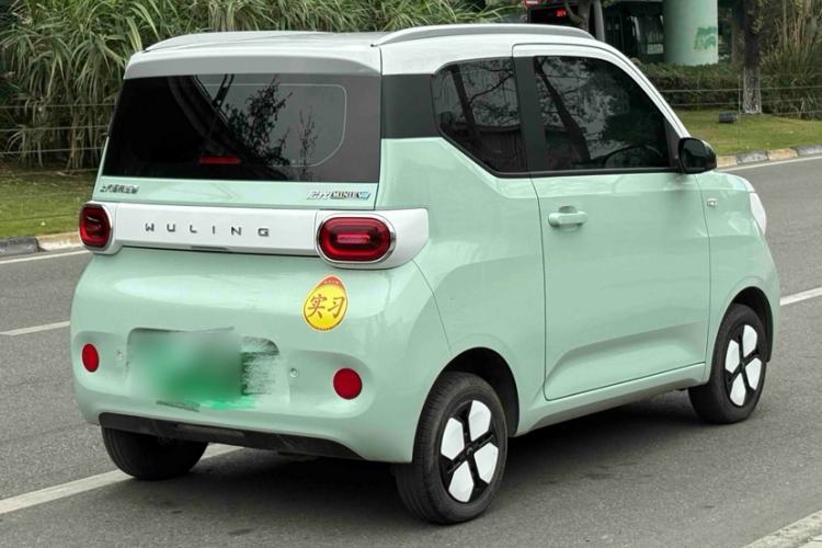 Used Wuling Hongguang MINIEV 2024 3rd Generation 215km Advanced Version Exterior 3