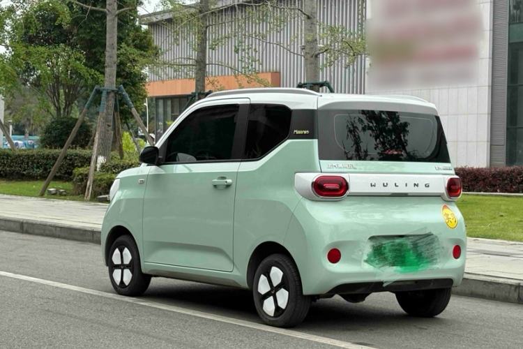 Used Wuling Hongguang MINIEV 2024 3rd Generation 215km Advanced Version Exterior 5