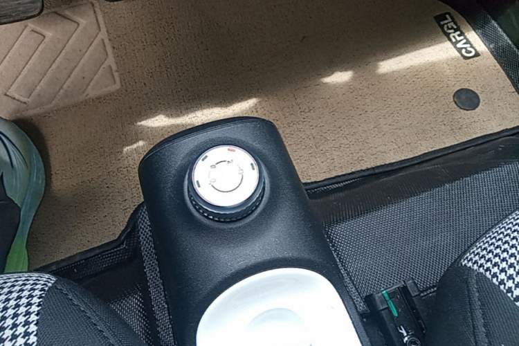 Used Wuling Hongguang MINIEV 2024 3rd Generation 215km Advanced Version Gear Lever