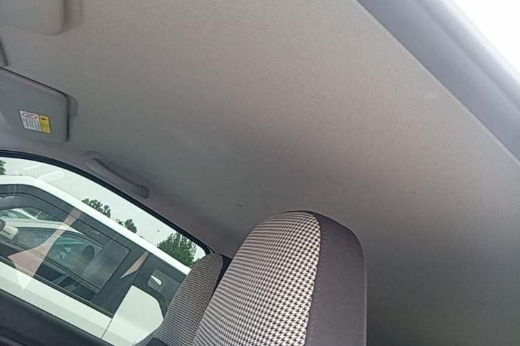 Used Wuling Hongguang MINIEV 2024 3rd Generation 215km Advanced Version Headliner