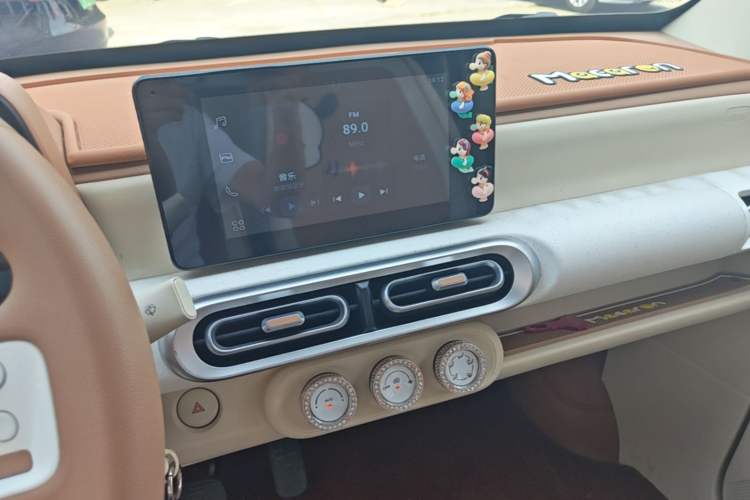 Used Wuling Hongguang MINIEV 2024 3rd Generation 215km Advanced Version Audio And AC Panel