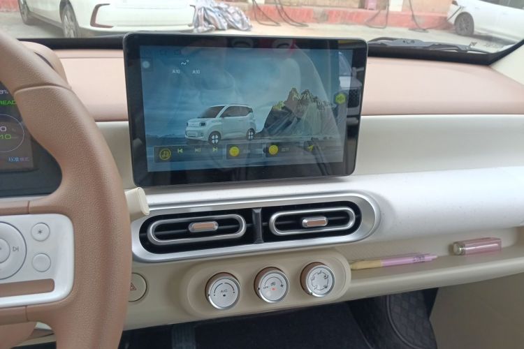 Used Wuling Hongguang MINIEV 2024 3rd Generation 215km Youth Edition Audio And AC Panel