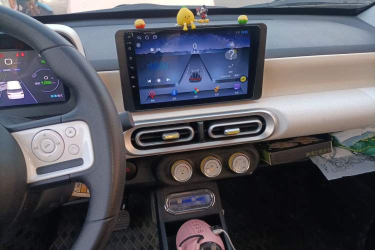 Used Wuling Hongguang MINIEV 2024 3rd Generation 215km Youth Edition Audio And AC Panel