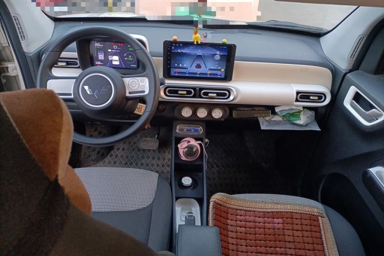 Used Wuling Hongguang MINIEV 2024 3rd Generation 215km Youth Edition Center Console
