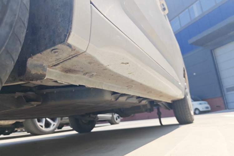 Used Wuling Hongguang MINIEV 2024 3rd Generation 215km Youth Edition Chassis Front Left