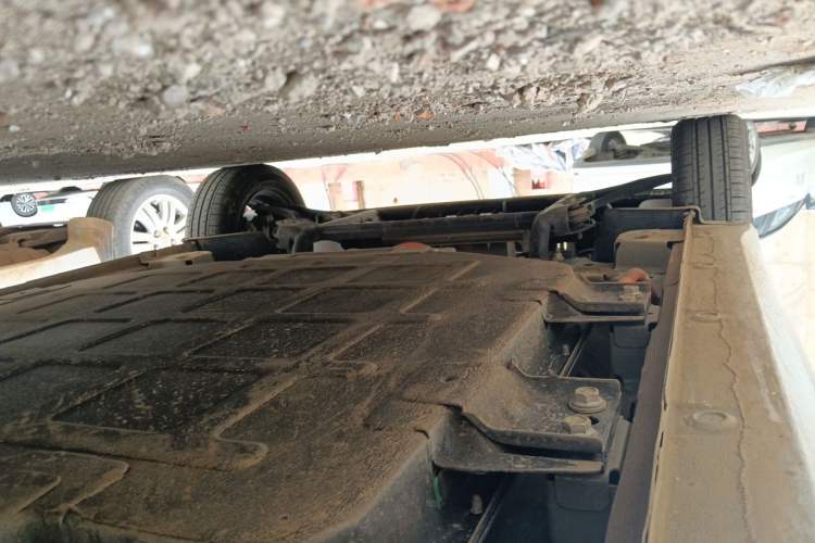 Used Wuling Hongguang MINIEV 2024 3rd Generation 215km Youth Edition Chassis Rear Left