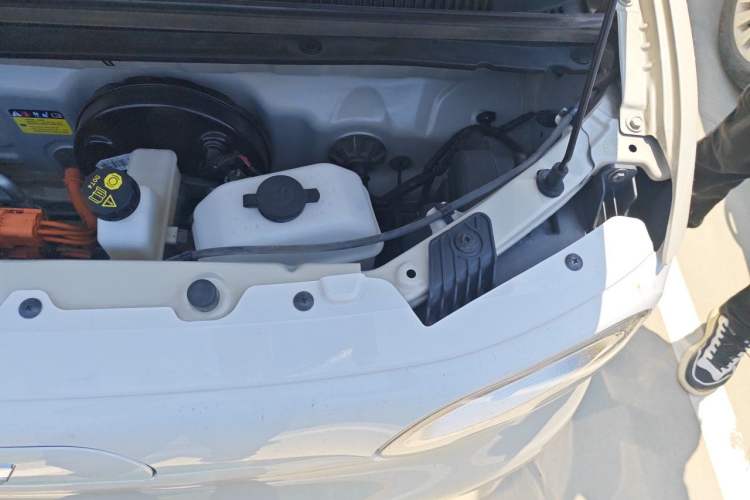 Used Wuling Hongguang MINIEV 2024 3rd Generation 215km Youth Edition Engine Bay Left