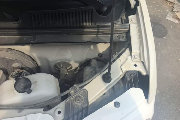 Used Wuling Hongguang MINIEV 2024 3rd Generation 215km Youth Edition Engine Bay Left