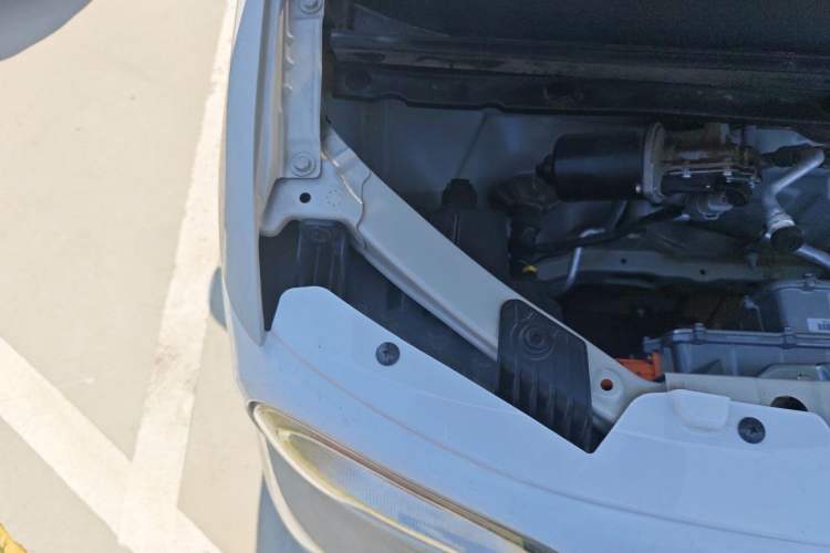 Used Wuling Hongguang MINIEV 2024 3rd Generation 215km Youth Edition Engine Bay Right