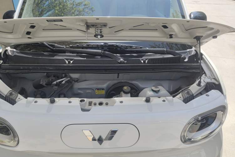 Used Wuling Hongguang MINIEV 2024 3rd Generation 215km Advanced Version Engine Bay