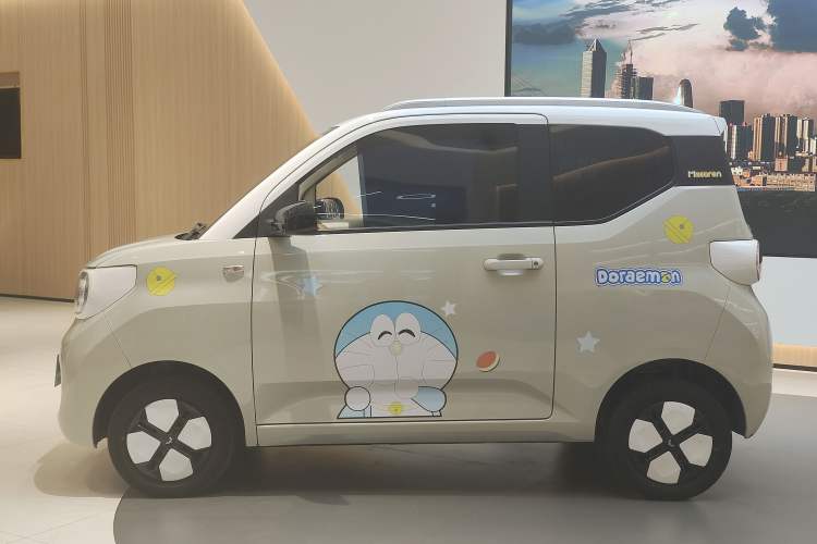 Used Wuling Hongguang MINIEV 2024 3rd Generation 215km Advanced Version Exterior 1