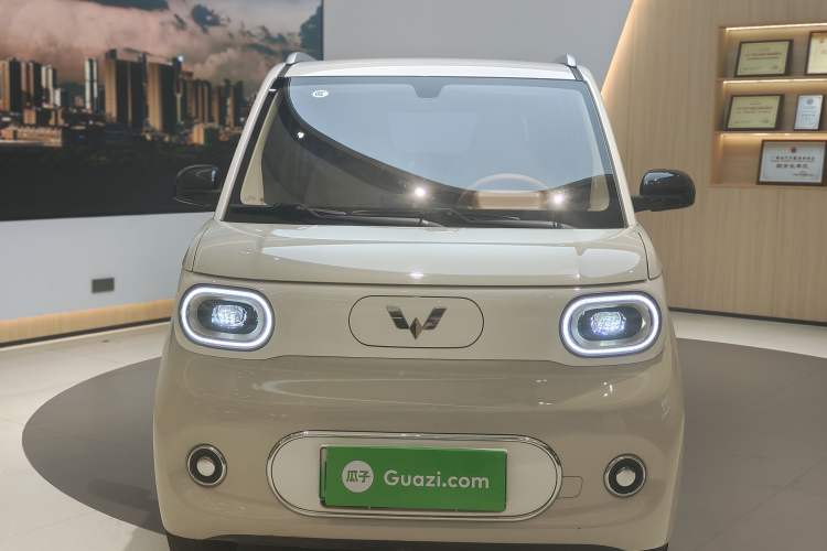 Used Wuling Hongguang MINIEV 2024 3rd Generation 215km Advanced Version Exterior 3