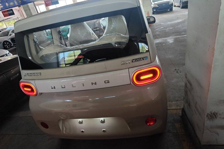 Used Wuling Hongguang MINIEV 2024 3rd Generation 215km Youth Edition Exterior 4