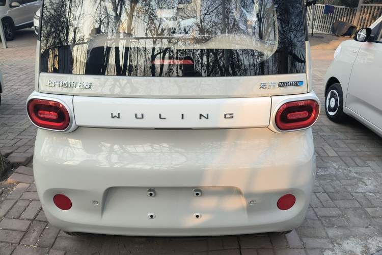 Used Wuling Hongguang MINIEV 2024 3rd Generation 215km Youth Edition Exterior 4