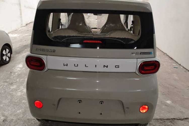 Used Wuling Hongguang MINIEV 2024 3rd Generation 215km Youth Edition Exterior 4
