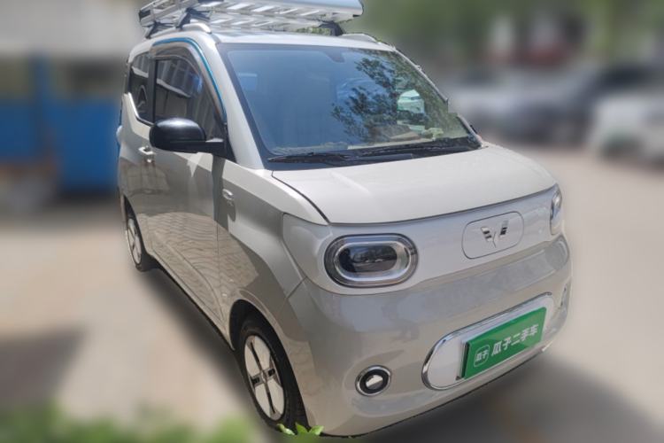 Used Wuling Hongguang MINIEV 2024 3rd Generation 215km Advanced Version Front Right 45 Deg