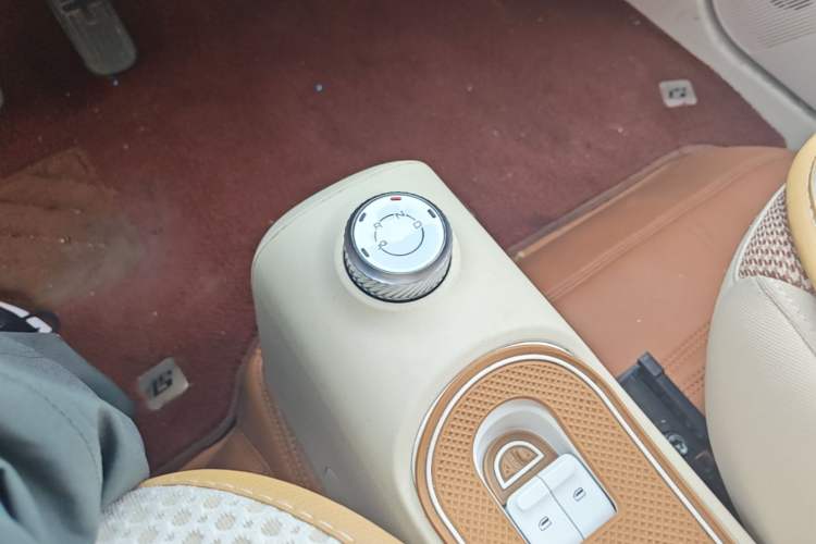 Used Wuling Hongguang MINIEV 2024 3rd Generation 215km Advanced Version Gear Lever
