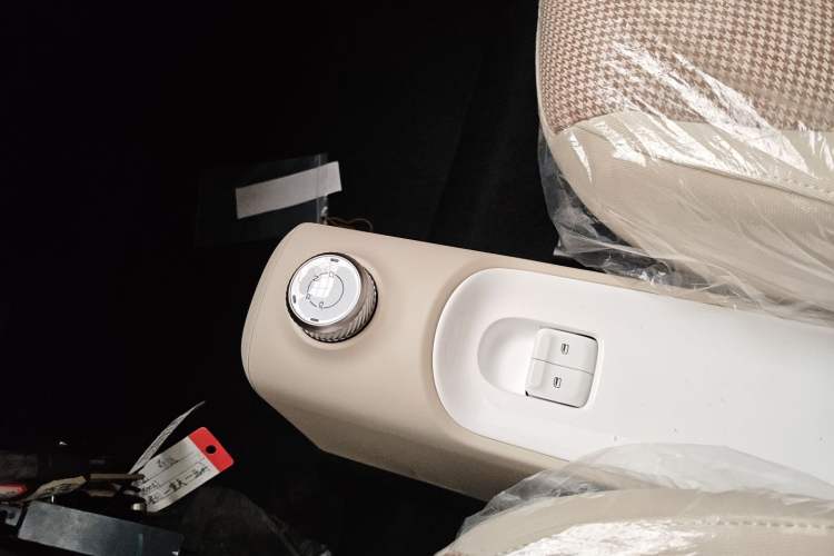 Used Wuling Hongguang MINIEV 2024 3rd Generation 215km Youth Edition Gear Lever