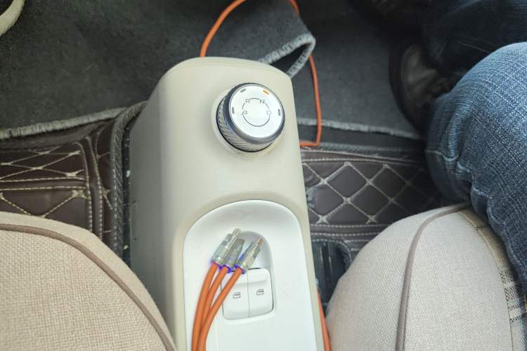Used Wuling Hongguang MINIEV 2024 3rd Generation 215km Advanced Version Gear Lever