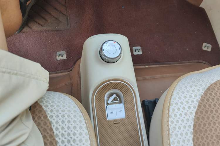 Used Wuling Hongguang MINIEV 2024 3rd Generation 215km Advanced Version Gear Lever