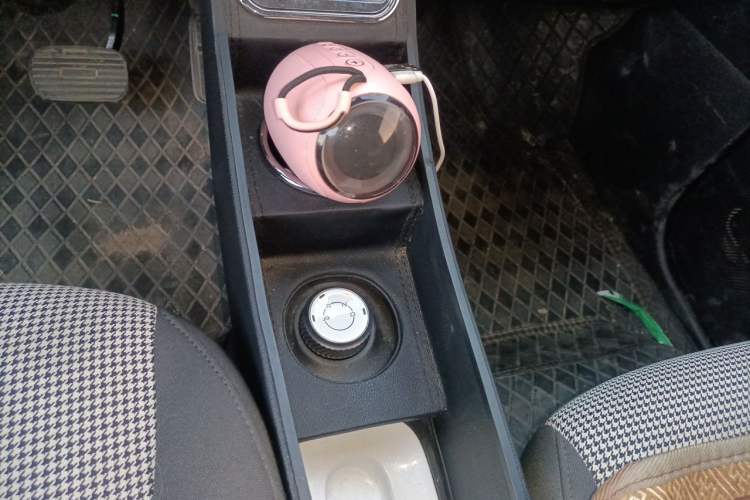 Used Wuling Hongguang MINIEV 2024 3rd Generation 215km Youth Edition Gear Lever