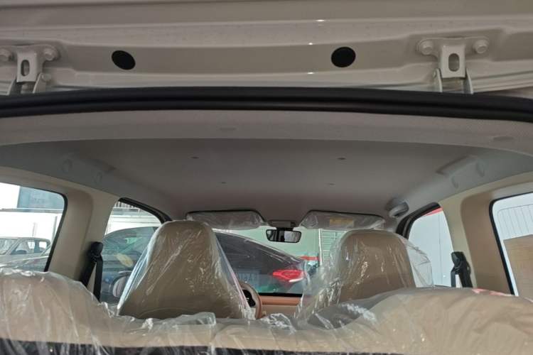 Used Wuling Hongguang MINIEV 2024 3rd Generation 215km Youth Edition Headliner