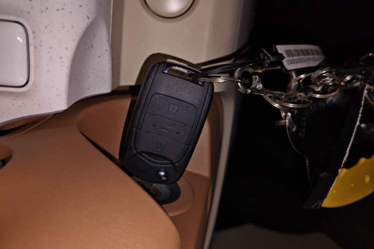 Used Wuling Hongguang MINIEV 2024 3rd Generation 215km Youth Edition Interior 1