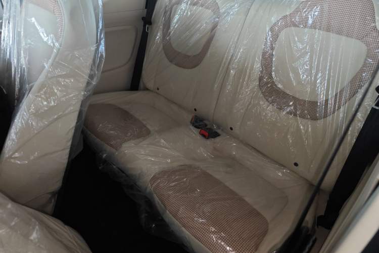 Used Wuling Hongguang MINIEV 2024 3rd Generation 215km Youth Edition Interior 4