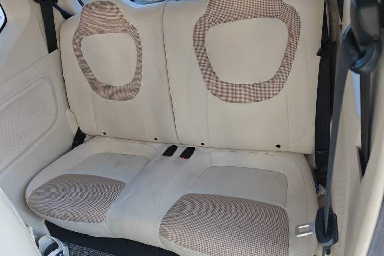 Used Wuling Hongguang MINIEV 2024 3rd Generation 215km Advanced Version Interior 4