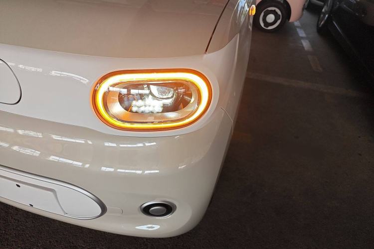 Used Wuling Hongguang MINIEV 2024 3rd Generation 215km Youth Edition Left Front Headlight