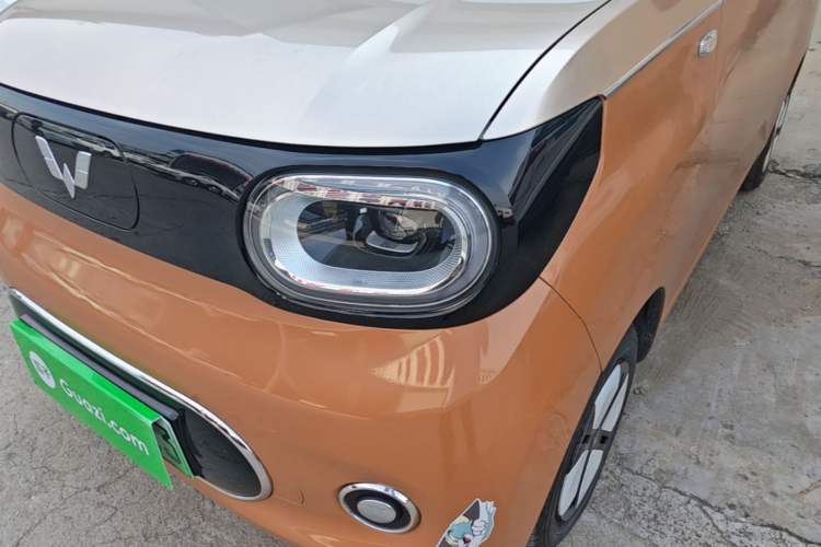Used Wuling Hongguang MINIEV 2024 3rd Generation 215km Advanced Version Left Front Headlight