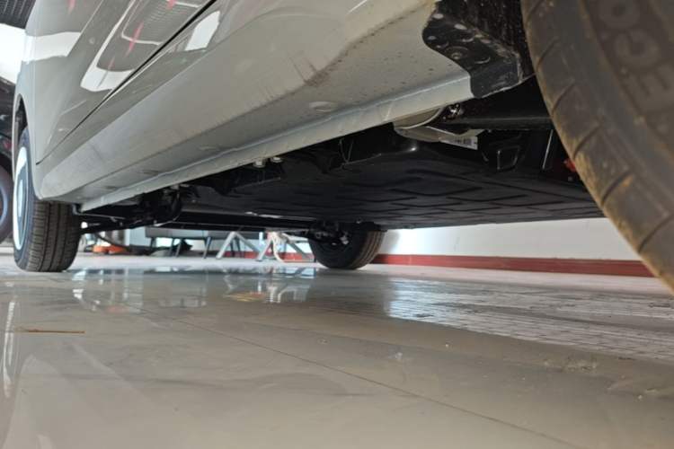 Used Wuling Hongguang MINIEV 2024 3rd Generation 215km Youth Edition Left Side Sill