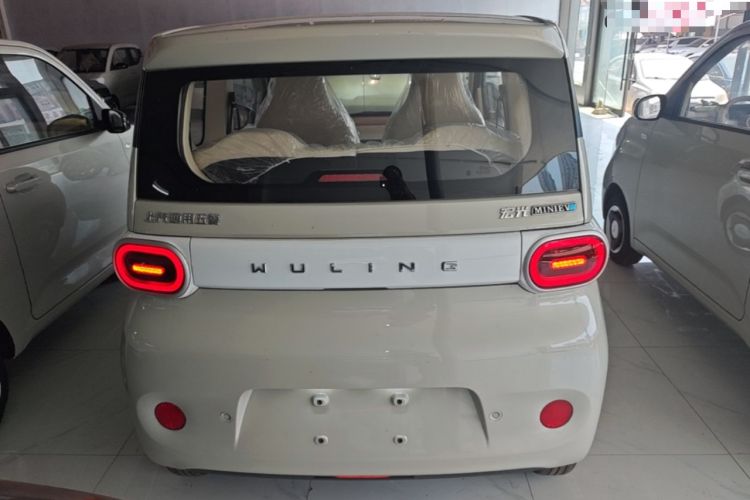 Used Wuling Hongguang MINIEV 2024 3rd Generation 215km Youth Edition Rear