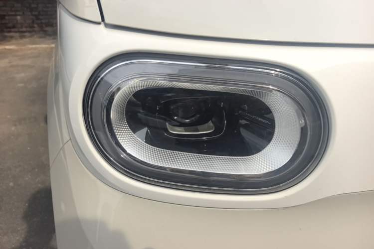 Used Wuling Hongguang MINIEV 2024 3rd Generation 215km Youth Edition Right Front Headlight
